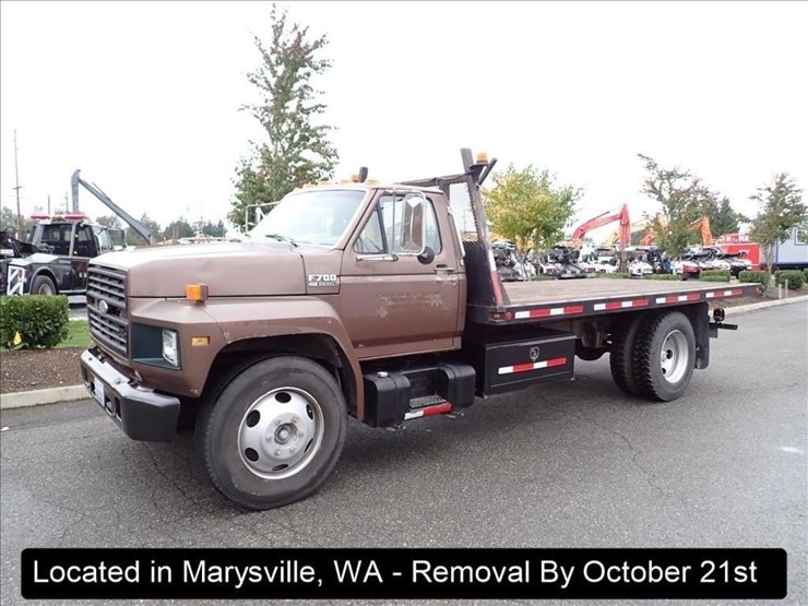 1993-ford-f700-image-1