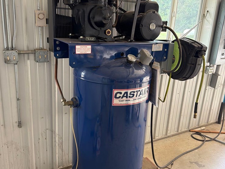 cast-air-80-gallon-commercial-air-compressor-image-2