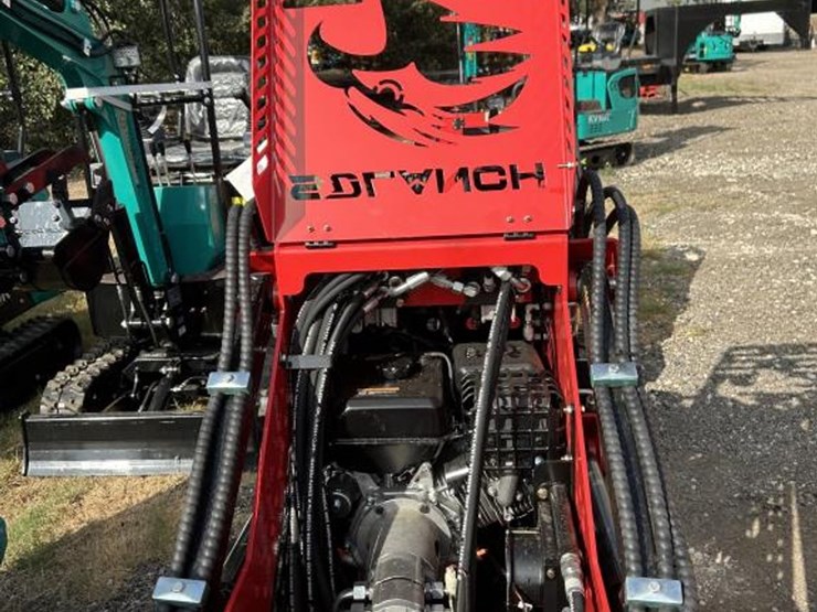 #98-•-mini-skid-steer-tracked-loader---ssl60---gas-image-9