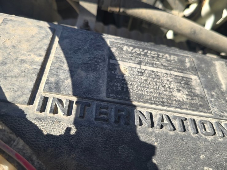 2006-international-durastar-4300-image-26