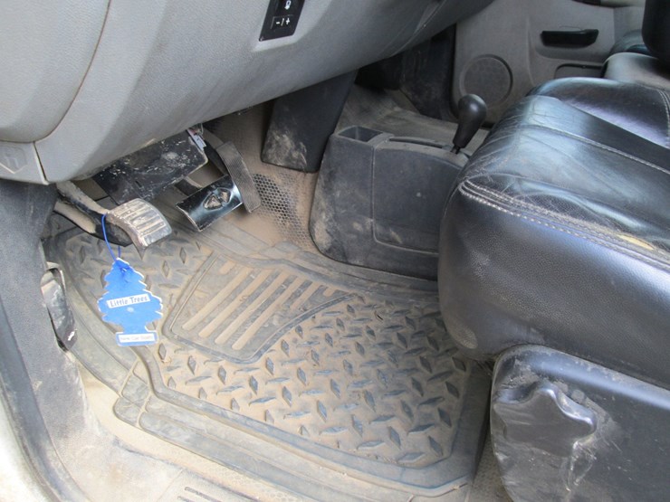 2011-chevrolet-2500hd-image-29