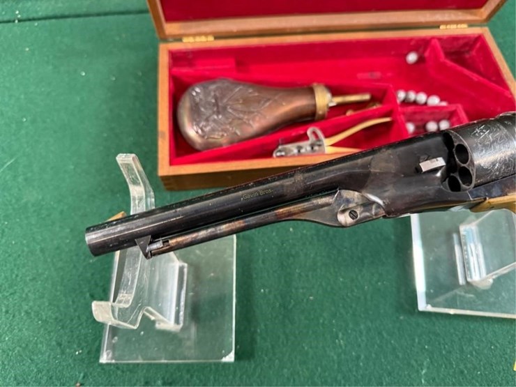 navy-arms-co.-mdl.1860-army-44cal-revolver-image-10