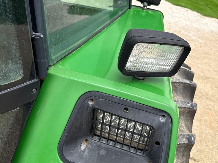 1994-john-deere-4560-image-34