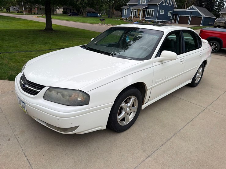 2004-chevrolet-impala-ls-car-image-1