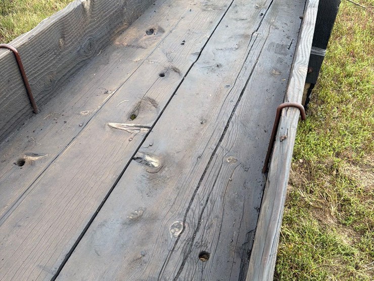doon-saw-mill-3ft-x-20ft-wood-feed-bunk-image-6