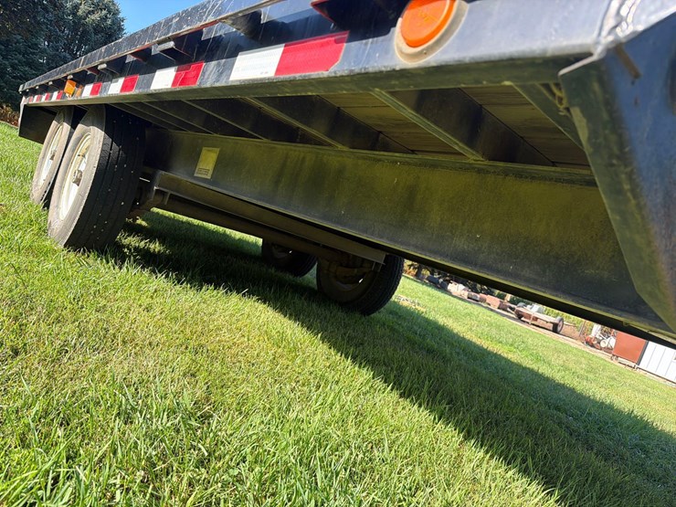 2010-pj-flatbed-image-8