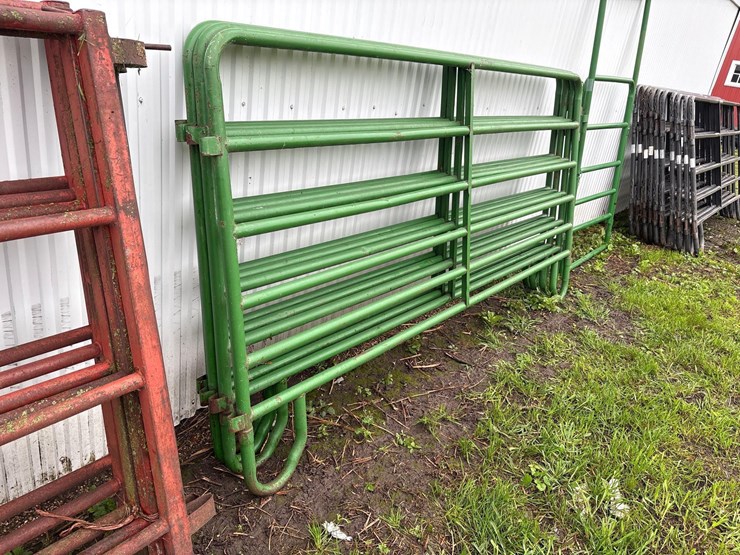 4--green-9ft-6in-gates-image-5