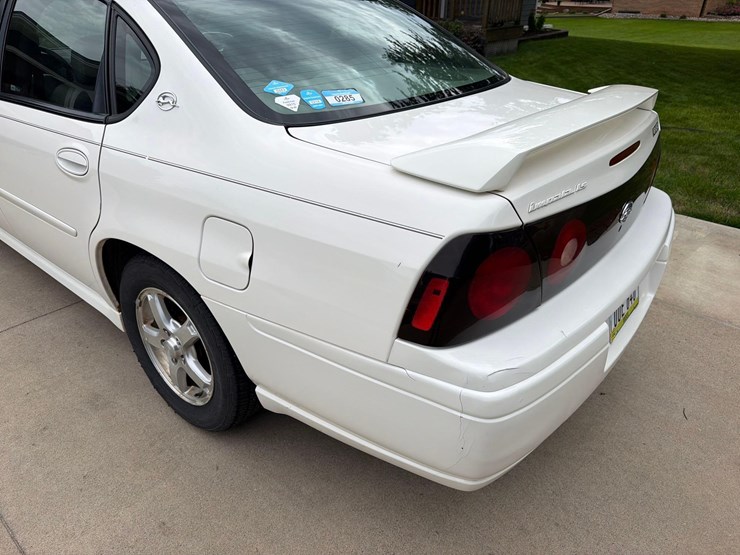 2004-chevrolet-impala-ls-car-image-6