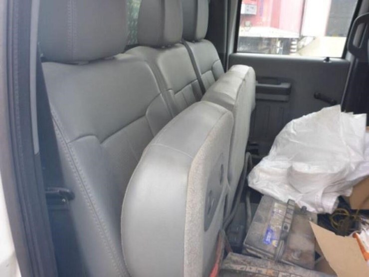 2011-ford-f550-xl-image-18