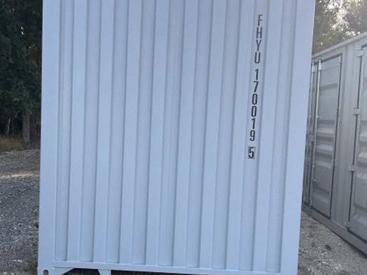 #82-•-40'-high-cube-conex/-shipping-container---one-trip-image-3