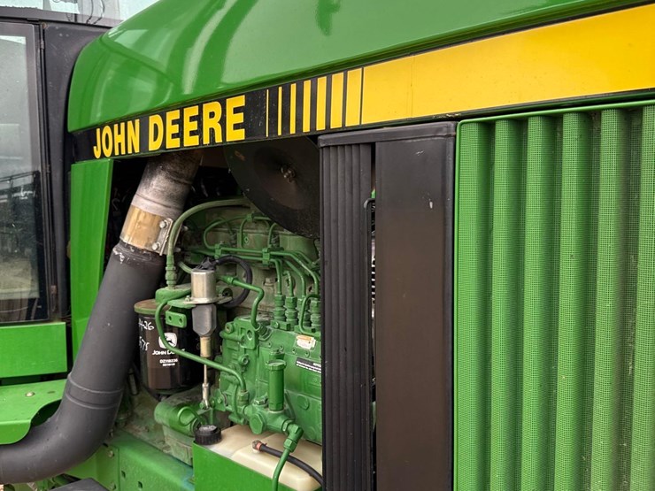 1994-john-deere-4560-image-17