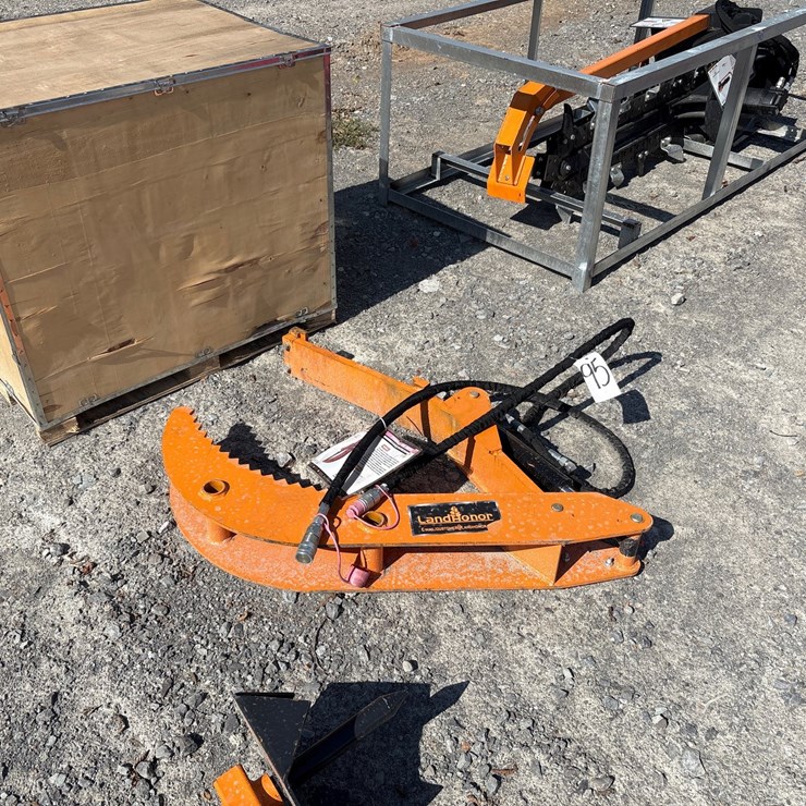 #95 • HYDRAULIC FORK GRIPPER