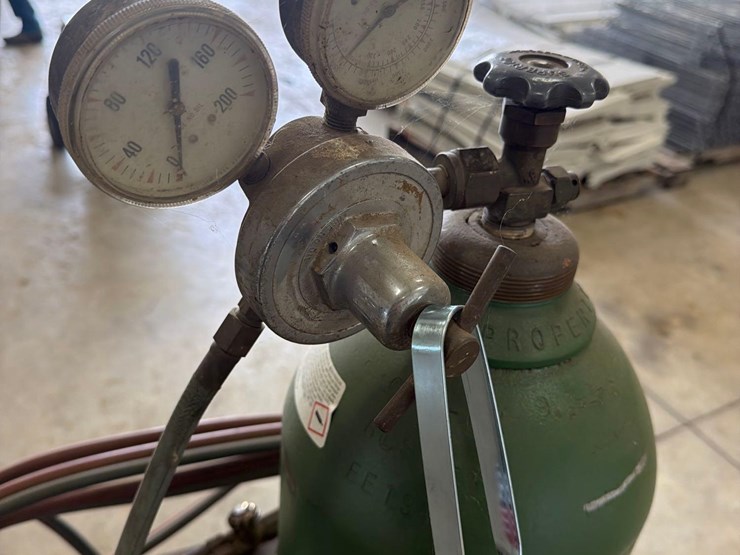 acetylene-torch-with-cart-image-7