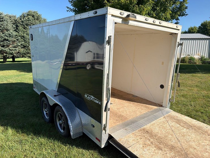 2011-stealth-14ft-enclosed-bumper-hitch-trailer--1-owner-image-35