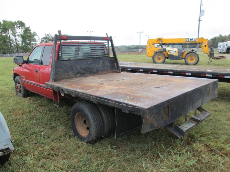 2002-dodge-3500-image-4