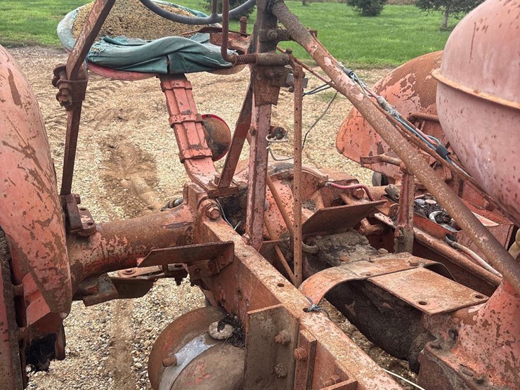 allis-wc-tractor-image-9