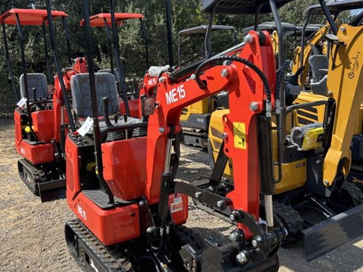 #142-•-mini-excavator---gas---me15-image-3