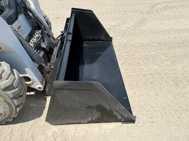 wildcat-74"-skid-steer-snow/litter-bucket-image-4