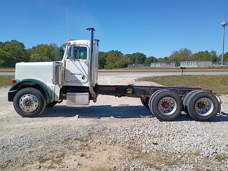 1990-peterbilt-379-image-3