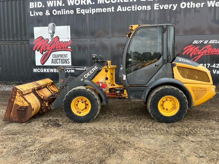 deere-204l-image-3