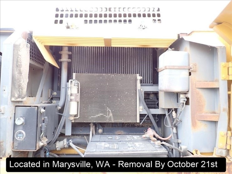 2002-deere-330c-lc-image-21