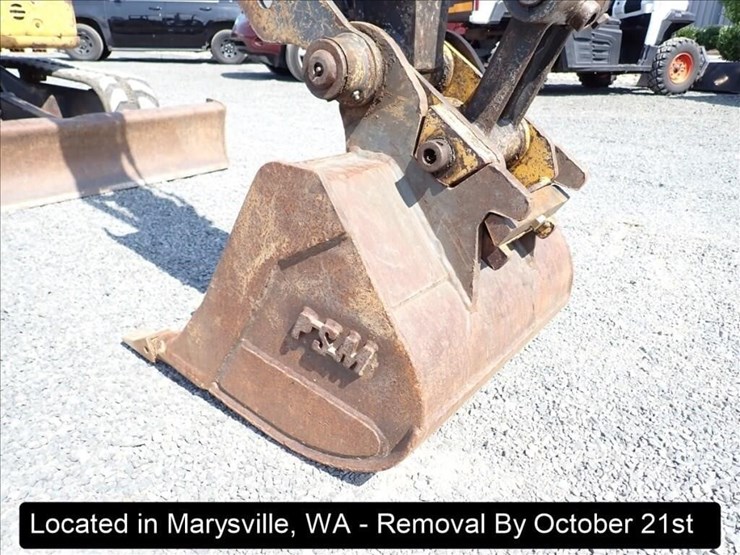 2017-deere-35g-image-23