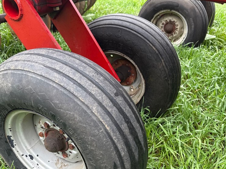 case-ih-3900-image-43