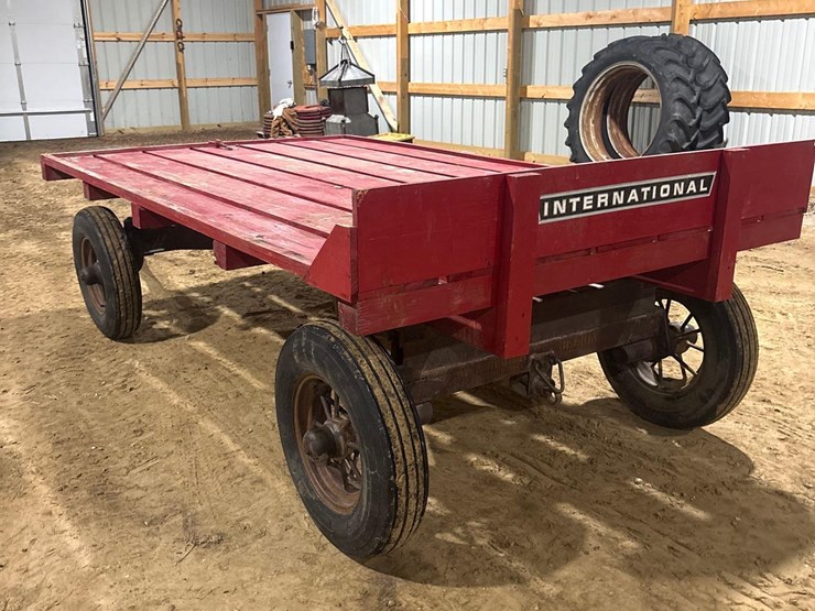 6ft-x-10ft-parade-flatbed-image-3