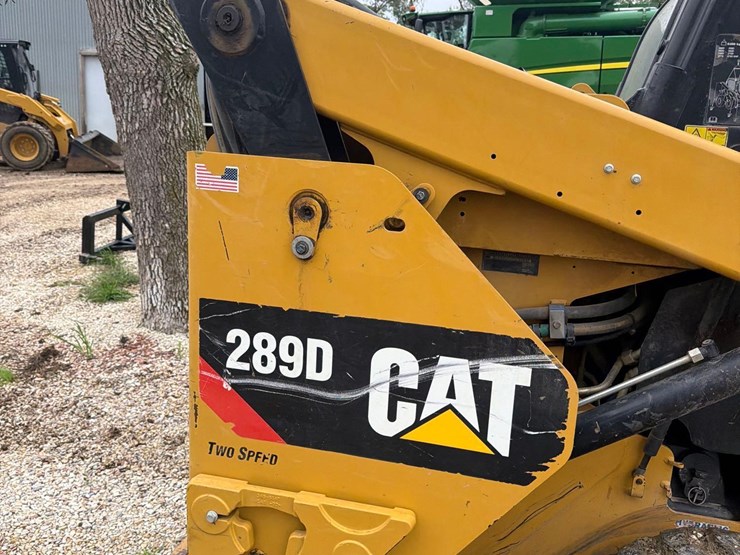 2015-caterpillar-289d-image-22