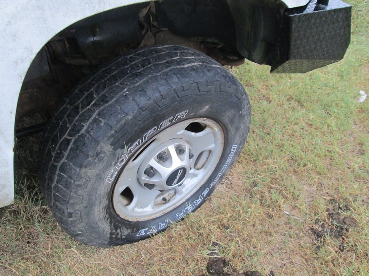 2013-gmc-2500hd-image-13