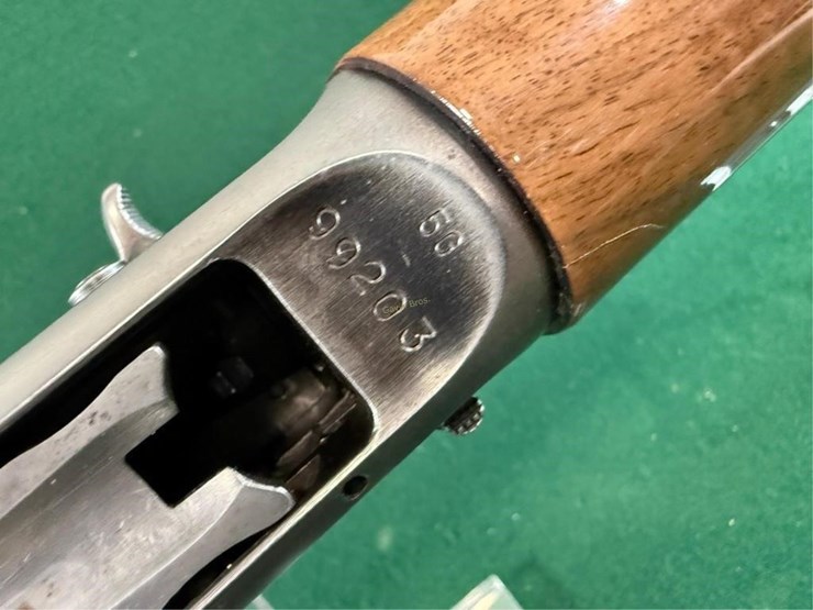 browning-light-twelve-12ga-shotgun-image-11