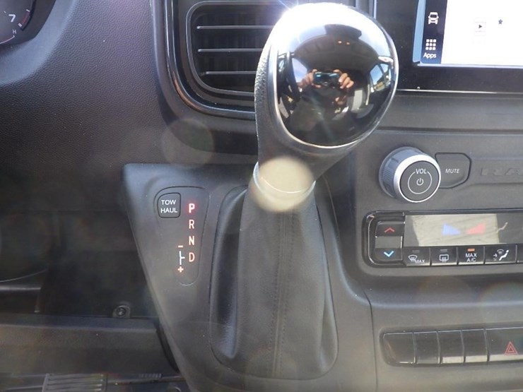 2022-dodge-3500-image-29