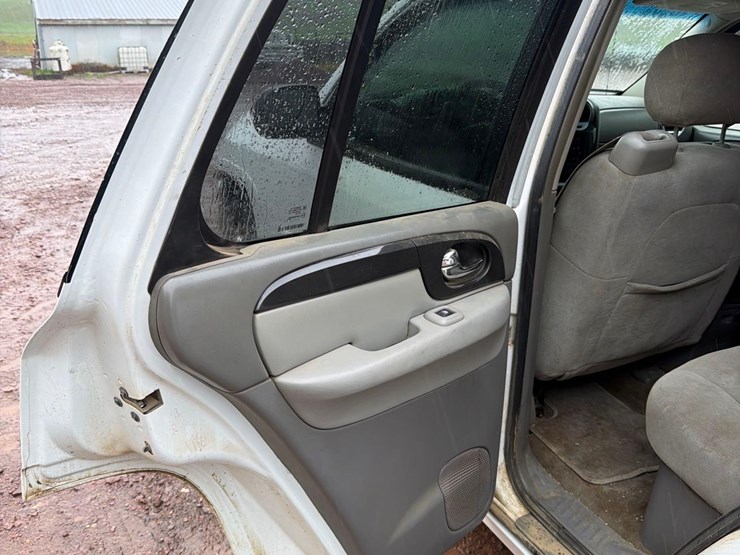 2005-gmc-envoy-image-32