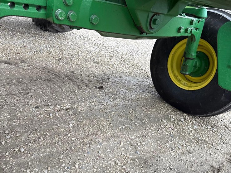 1994-john-deere-4560-image-11