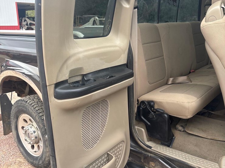 2005-ford-f250-xlt-image-56