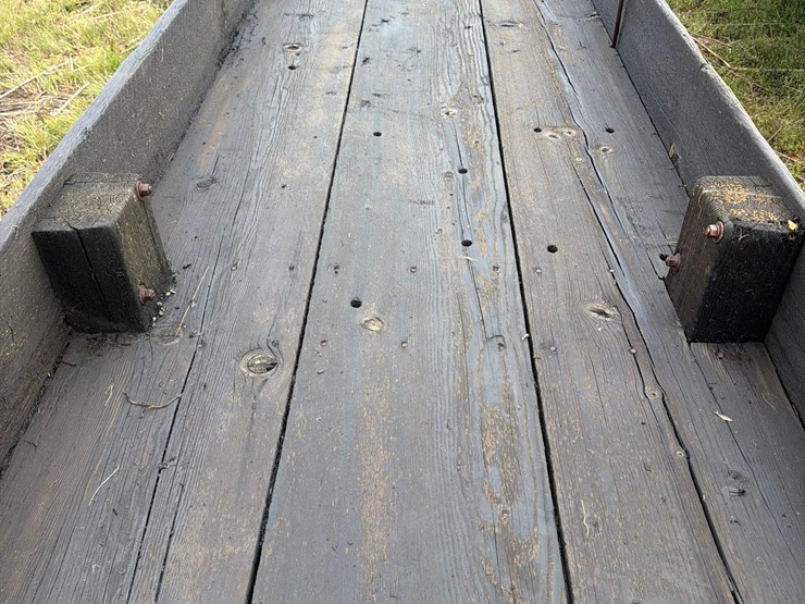 doon-saw-mill-4ft-x-20ft-wood-feed-bunk-image-5