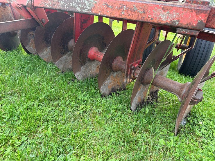 massey-ferguson-620-image-10