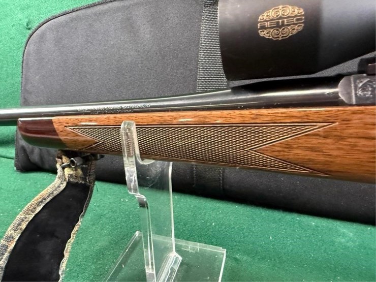 browning-medallion-a-bolt-30-06-sprg-rifle-image-25