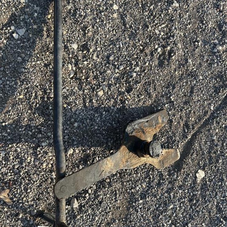 #37 • Snap up lever for Trailer Hitch