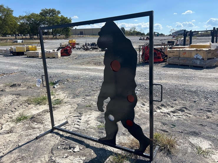 #33-•-bigfoot-steel-target-image-2