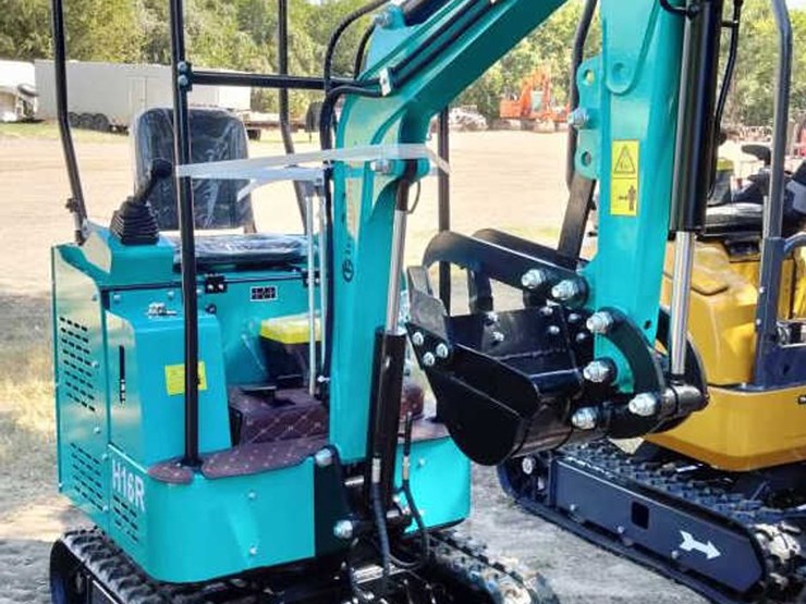 #29-•-cfg-mini-excavator---h16r-image-2