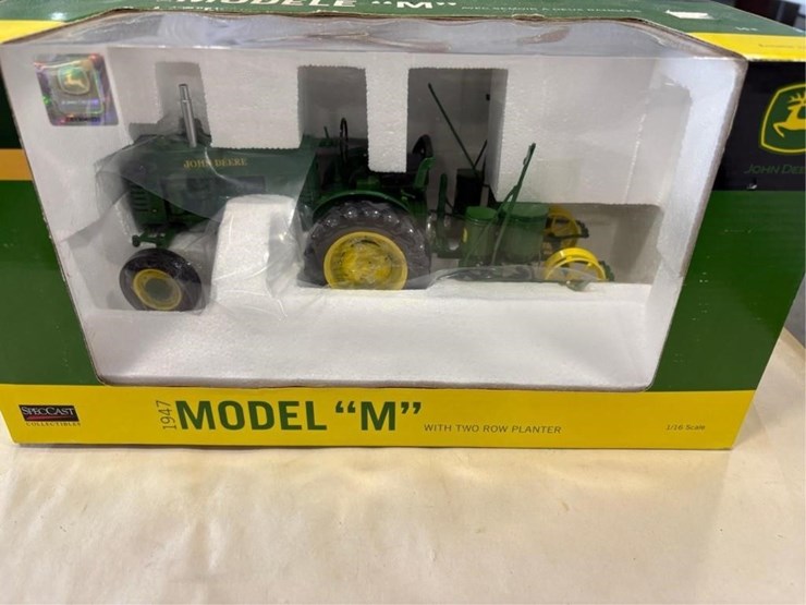 john-deere-m-image-2