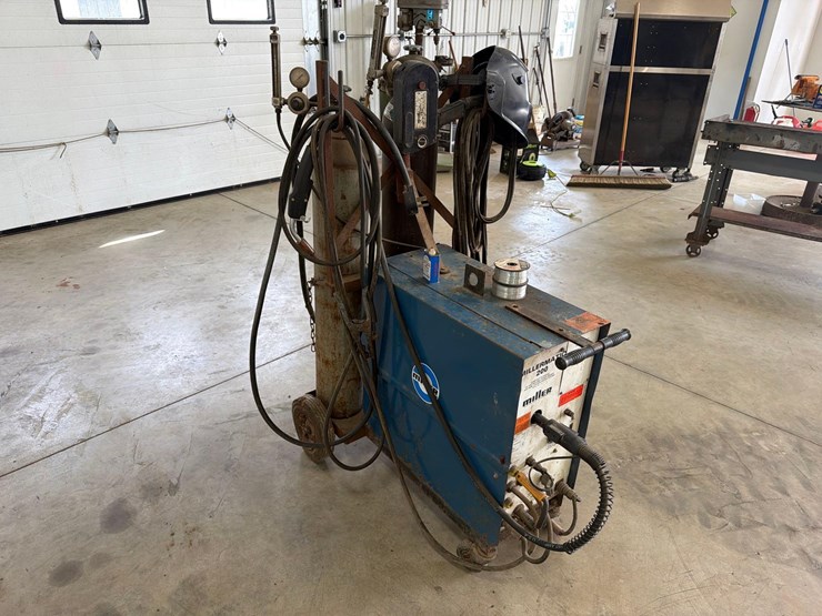 miller-matic-200-wire-welder-image-3