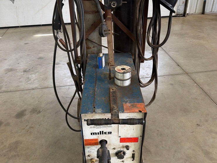 miller-matic-200-wire-welder-image-2