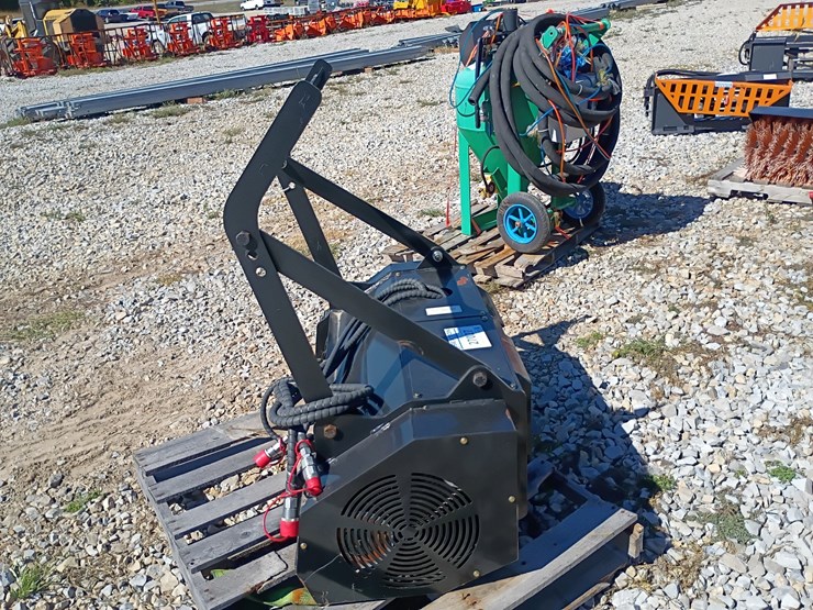 #27027-•-giyi-mulcher-mini-skid-steer-attachment-image-3