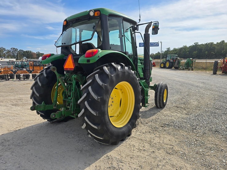 john-deere-6105m-image-13