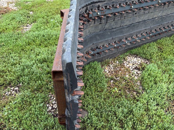 10ft-5”-skidloader-quick-tach-tire-scraper-image-8
