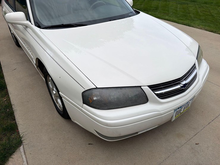 2004-chevrolet-impala-ls-car-image-15