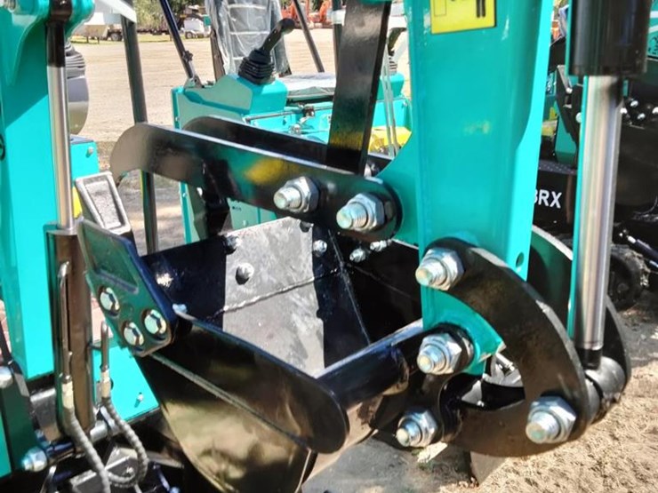 #20-•-cfg-mini-excavator---kv16r-image-5