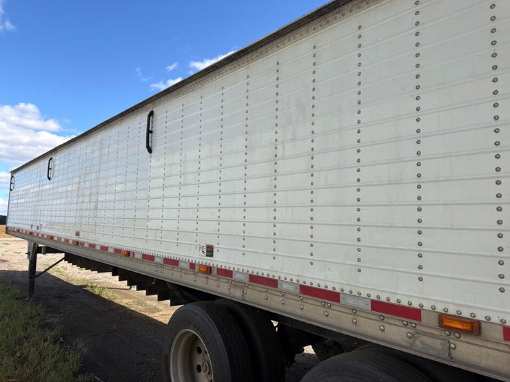 2011-wilson-46ft-fixed-tri-axle-live-bottom-semi-belt-trailer--1-owner--very-clean-trailer-image-22